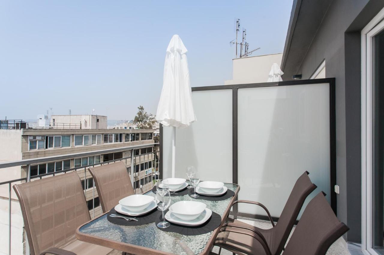 Wyz Attiki Apartahotel *